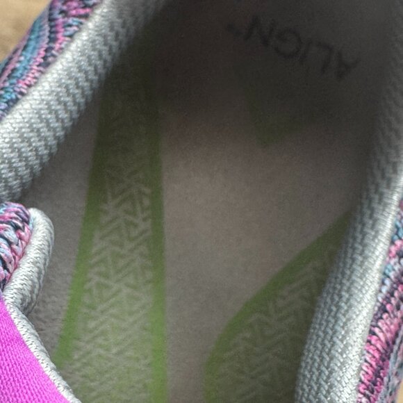 Align Tabor Walking Sneakers - Picture 6 of 6